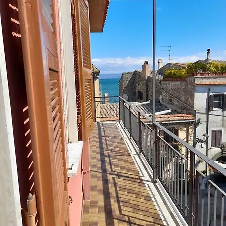 Al Civico 4 Apartment *